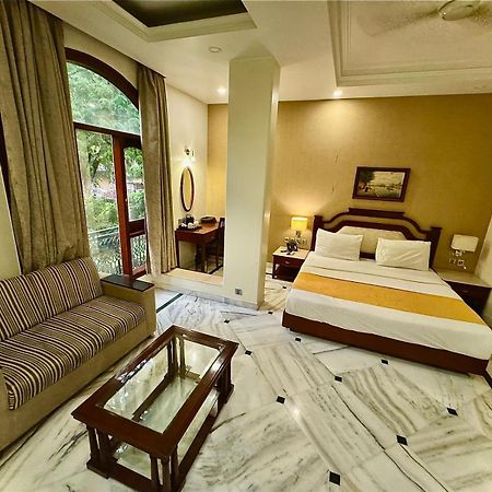 Hotel Florence Inn, Karol Bagh, New Delhi, 2 Min From Metro Екстер'єр фото