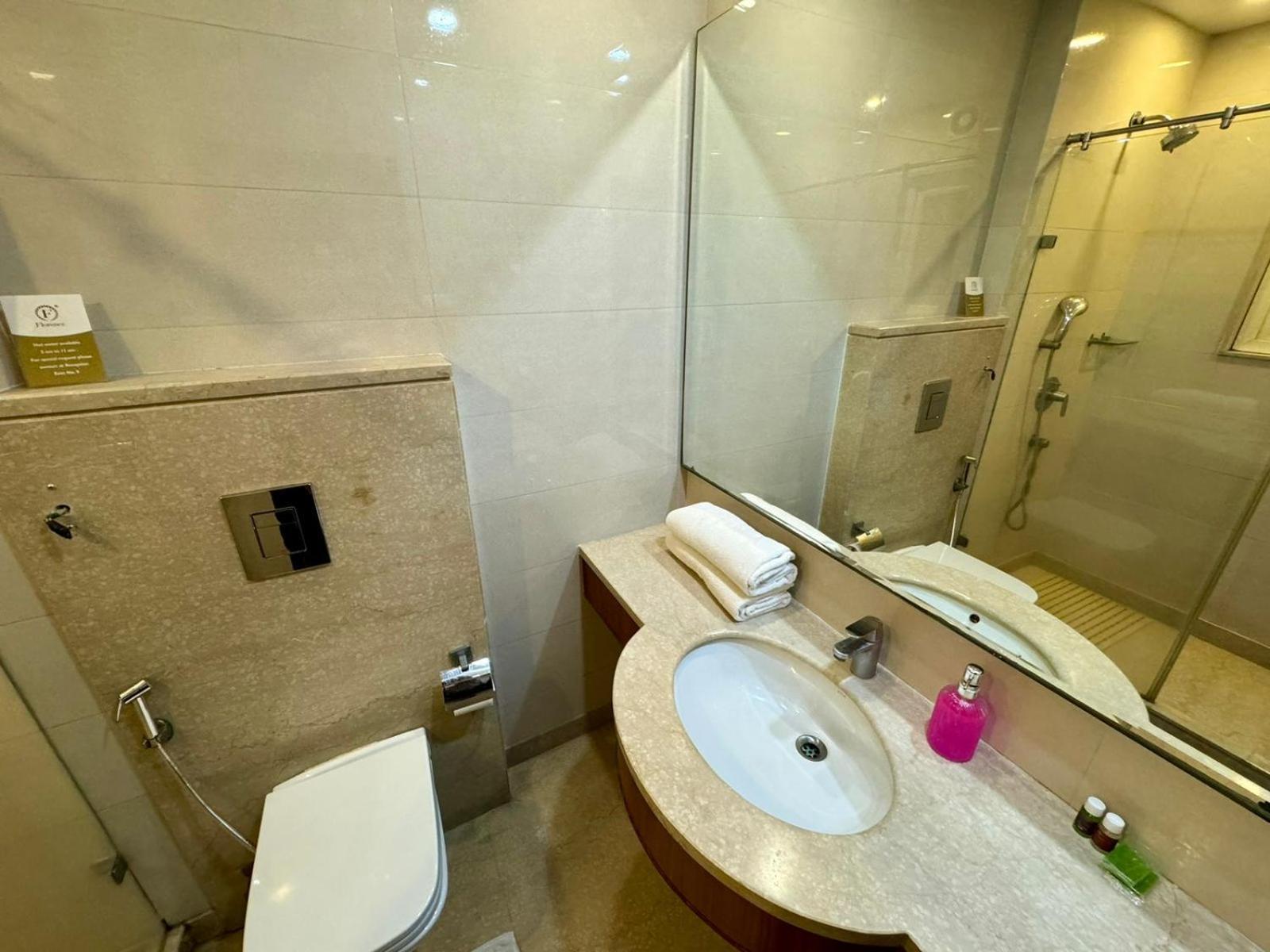 Hotel Florence Inn, Karol Bagh, New Delhi, 2 Min From Metro Екстер'єр фото