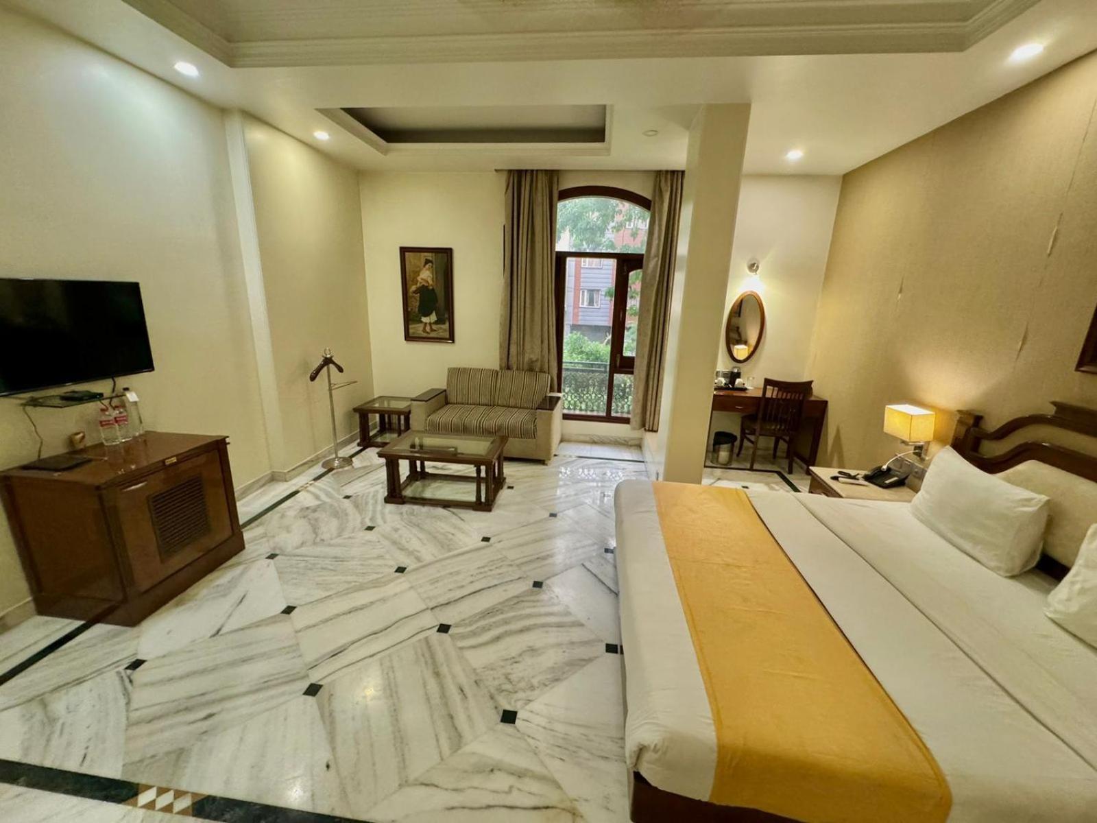 Hotel Florence Inn, Karol Bagh, New Delhi, 2 Min From Metro Екстер'єр фото