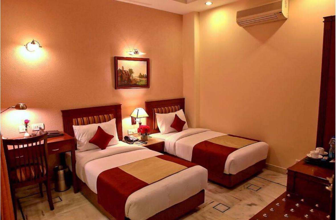 Hotel Florence Inn, Karol Bagh, New Delhi, 2 Min From Metro Екстер'єр фото