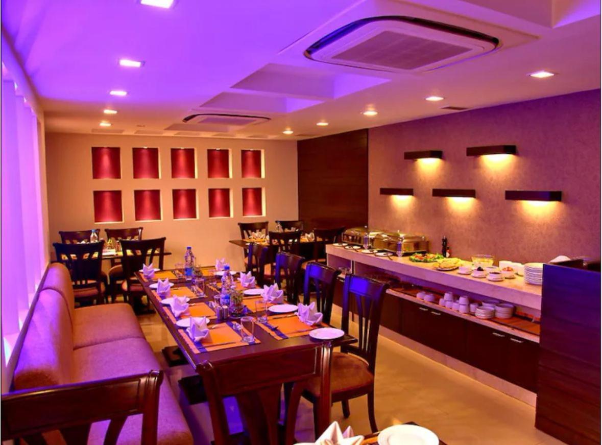 Hotel Florence Inn, Karol Bagh, New Delhi, 2 Min From Metro Екстер'єр фото