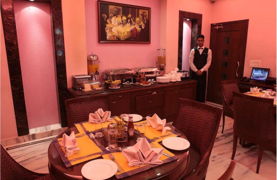 Hotel Florence Inn, Karol Bagh, New Delhi, 2 Min From Metro Екстер'єр фото