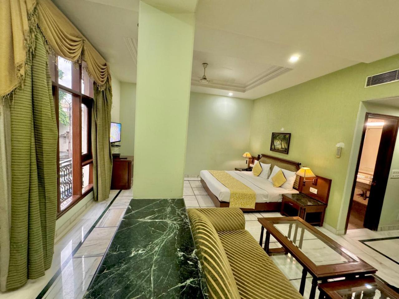 Hotel Florence Inn, Karol Bagh, New Delhi, 2 Min From Metro Екстер'єр фото